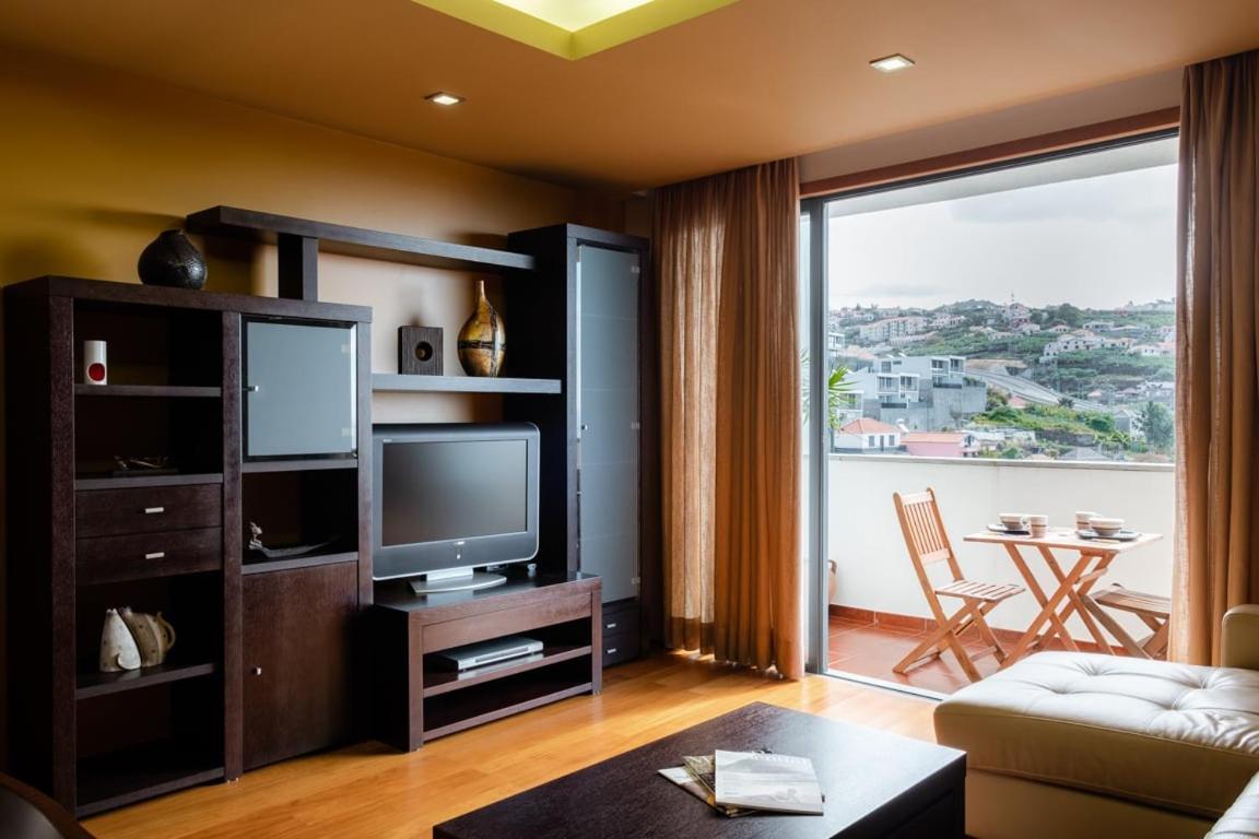 شقة Guestready - Serene Escape In Câmara de Lobos المظهر الخارجي الصورة