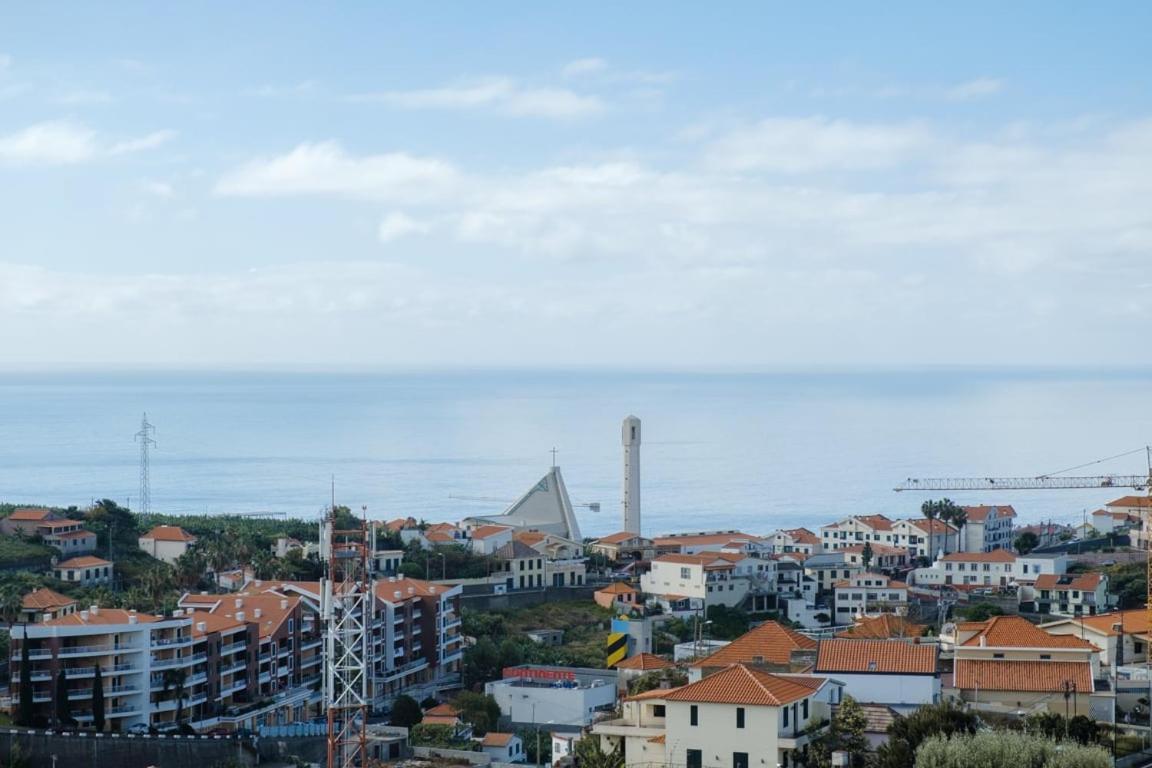 شقة Guestready - Serene Escape In Câmara de Lobos المظهر الخارجي الصورة